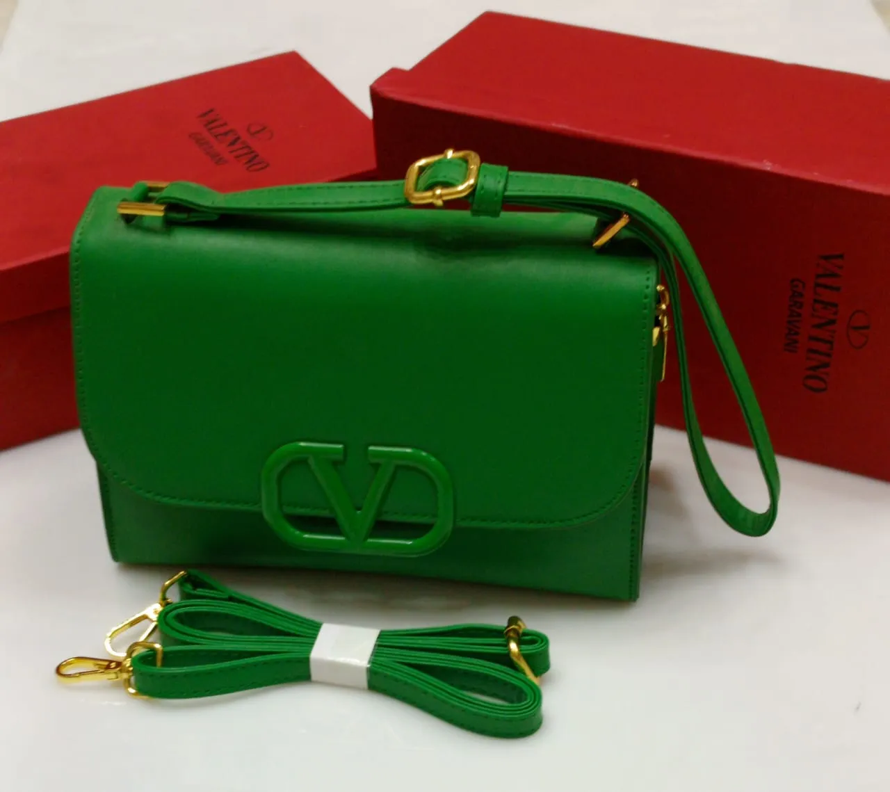 Chic Women Bag - Valentino-Inspired Unique Crossbody Style (Green)