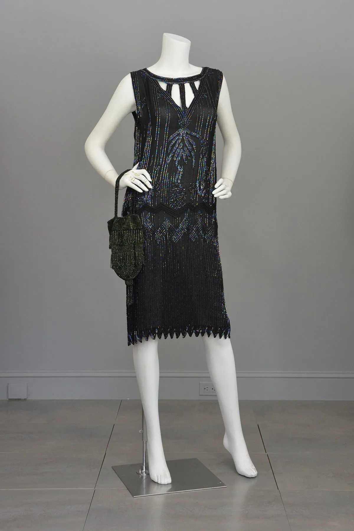 Modern does 20s Black Beaded Keyhole Neckline Deco Dress Flapper Style Dress