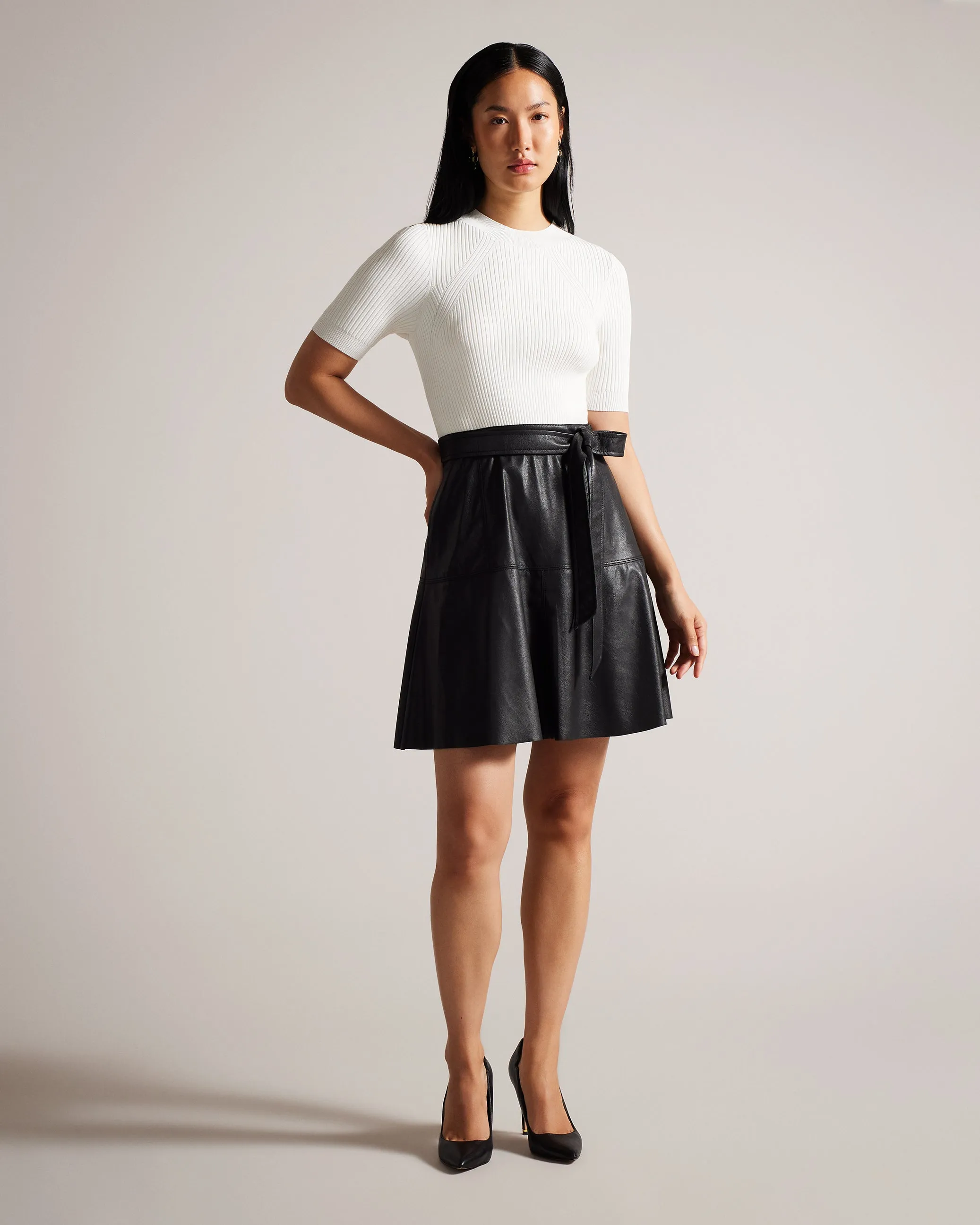 Oliyia Short Sleeve A Line Mini Dress Black